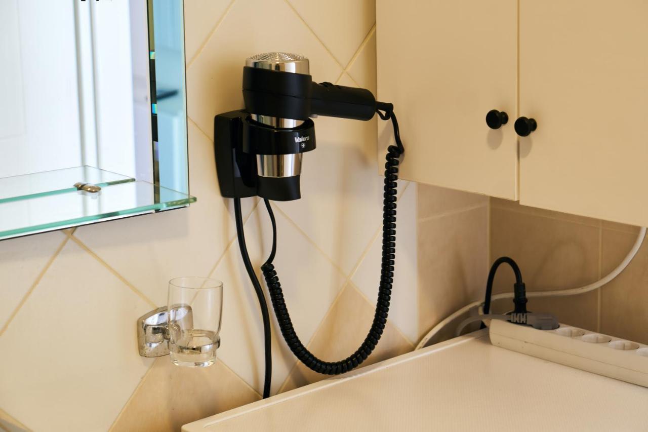 Central Beach Apartment Sarandë エクステリア 写真