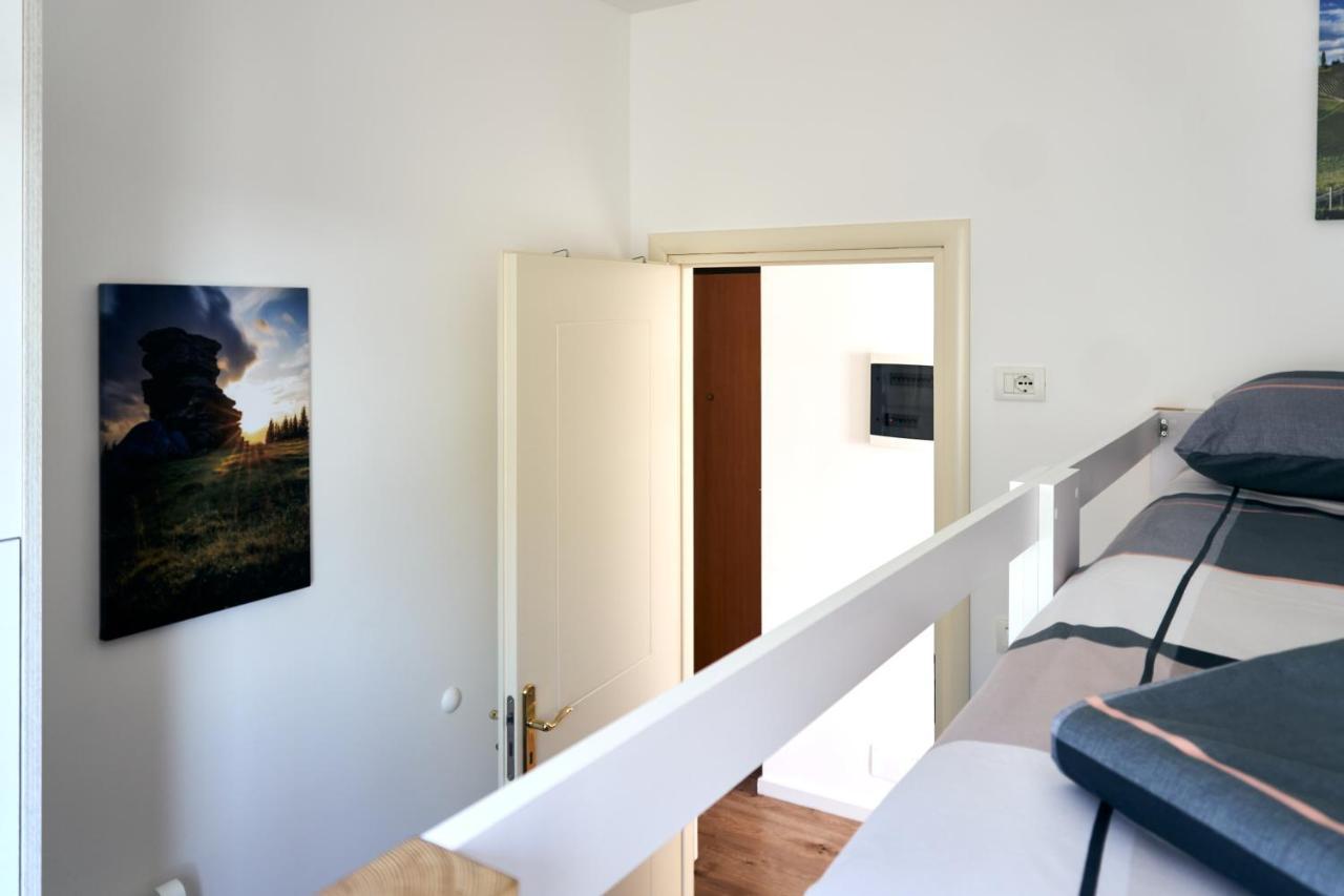 Central Beach Apartment Sarandë エクステリア 写真
